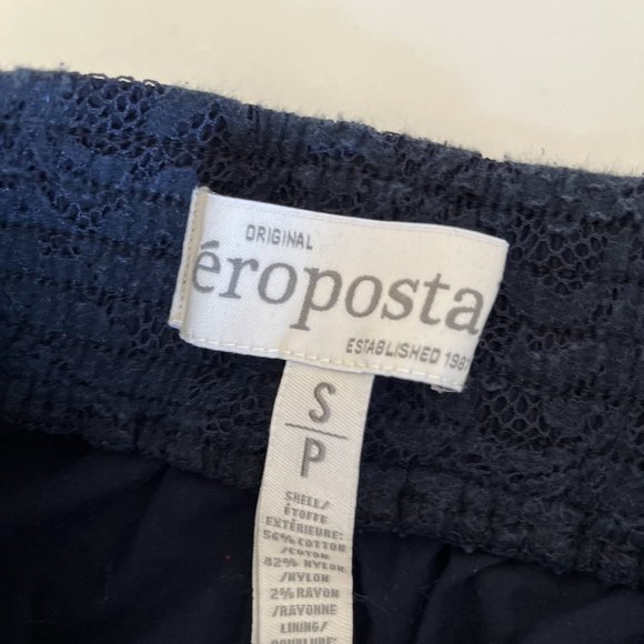 Stylish Women's Lace Mini Skirt - Picture 4 of 4